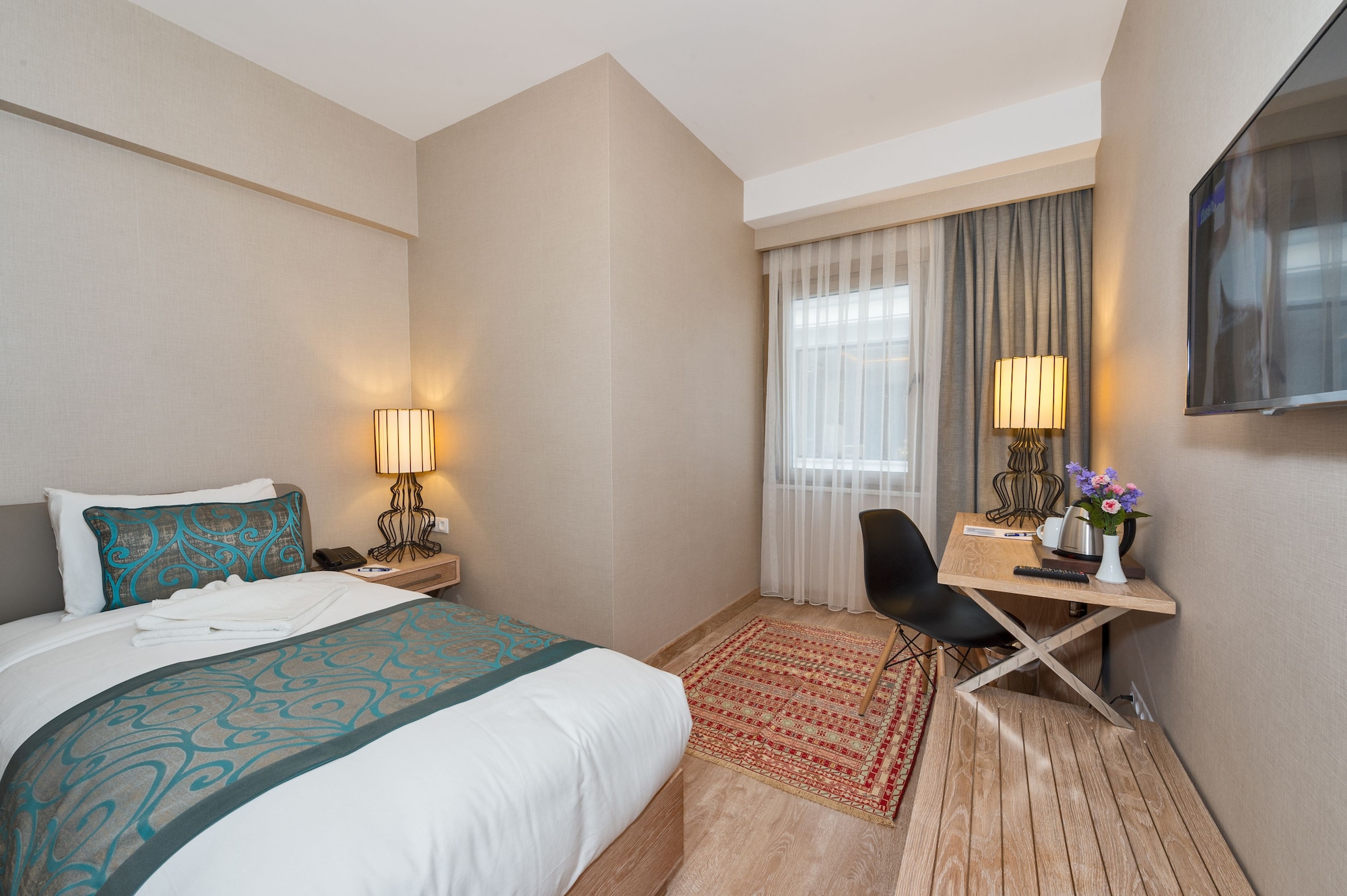 ECONOMY, DOUBLE BED