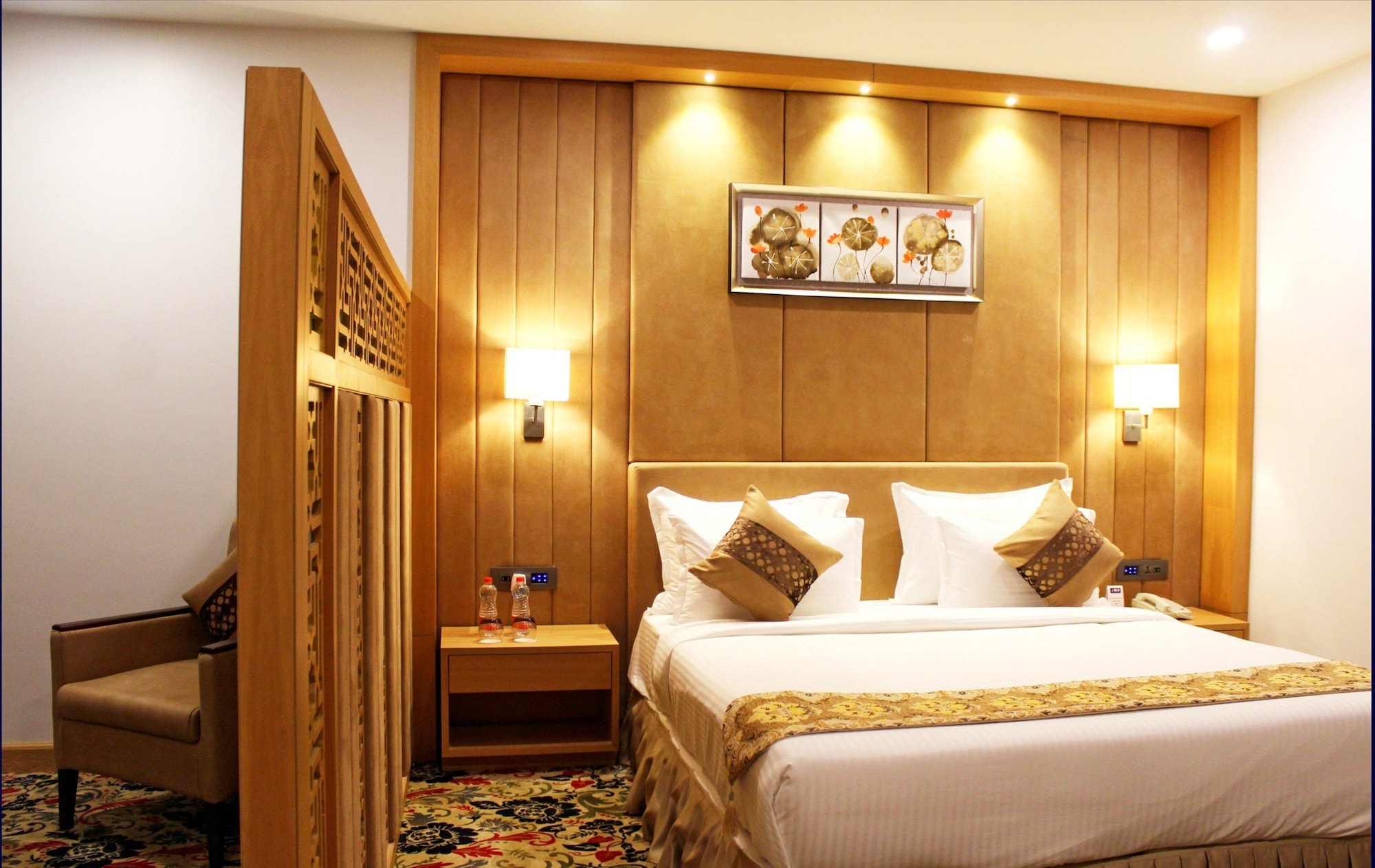جناح فاخر بسرير كينج، Blu Feather Hotel & Spa 2/9