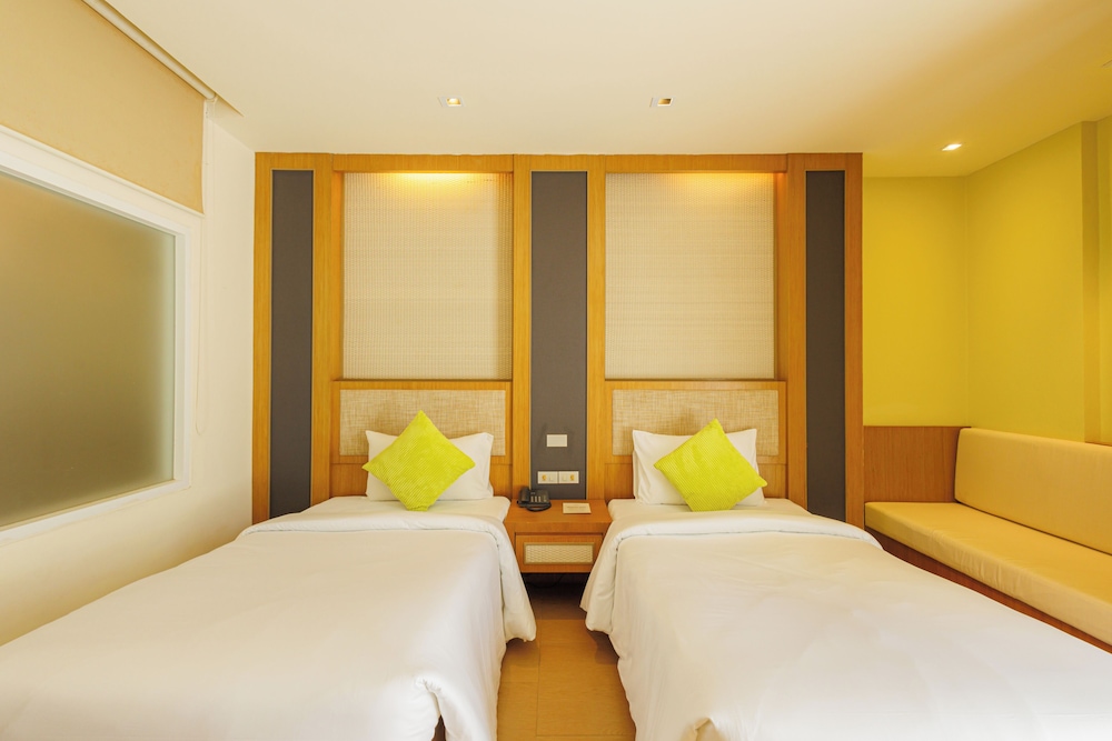 SUPERIOR, TWIN BEDS