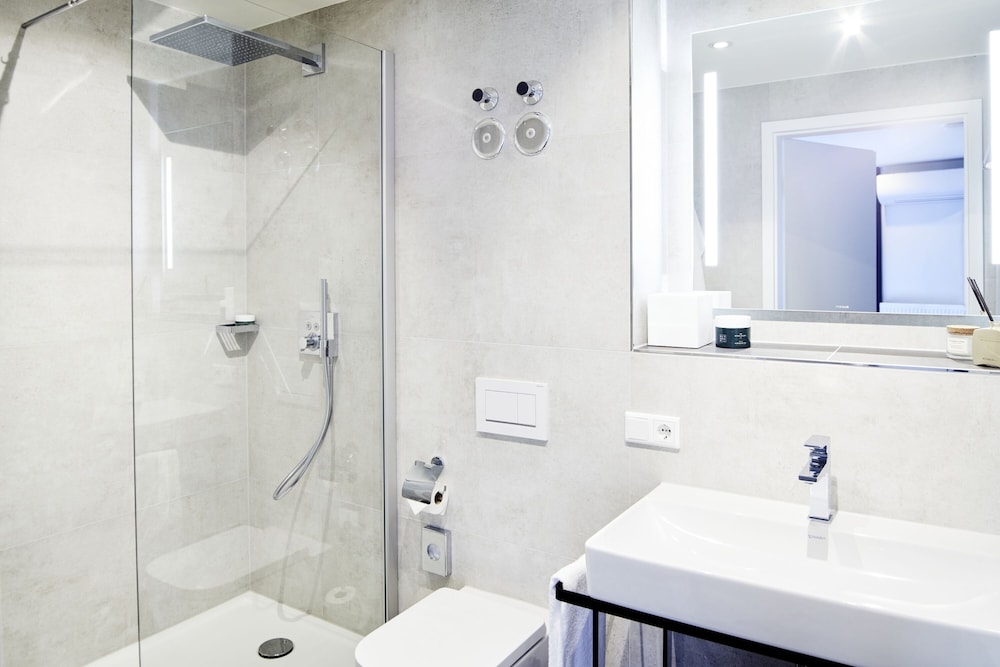Design & Kunsthotel Munchen 38/41