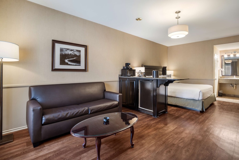Best Western Corona Hotel and Suites 14/33