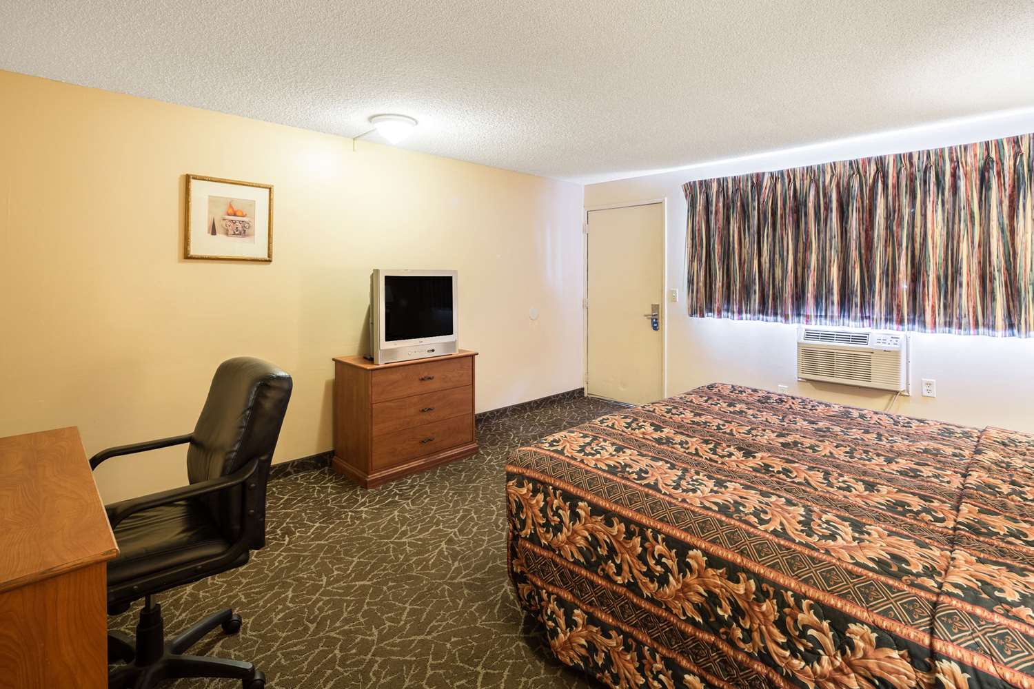 Howard Johnson by Wyndham Spokane 20/25