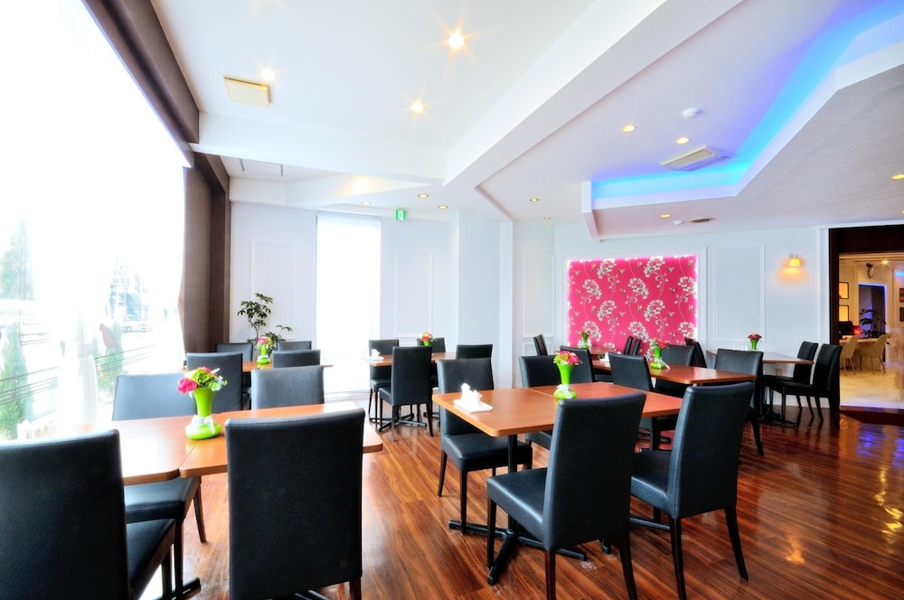 Grand Park Hotel Panex Chiba 45/50