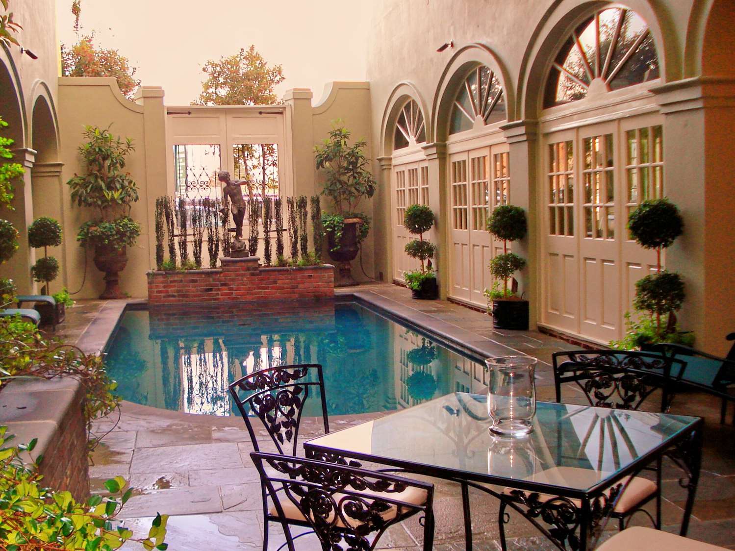 Bienville House Hotel 11/13