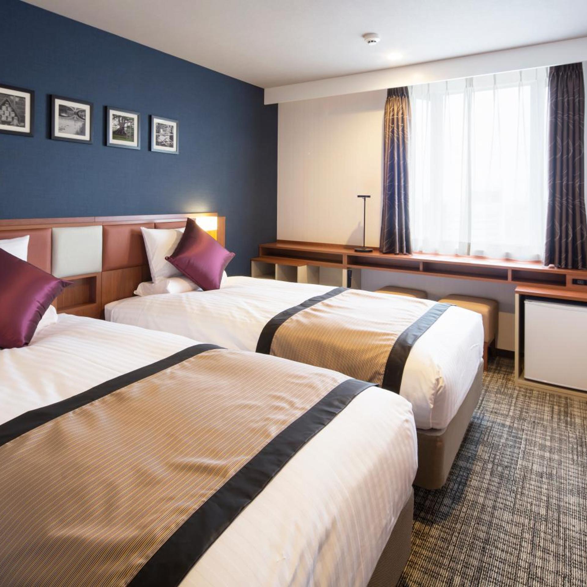 STANDARD, TWIN BEDS