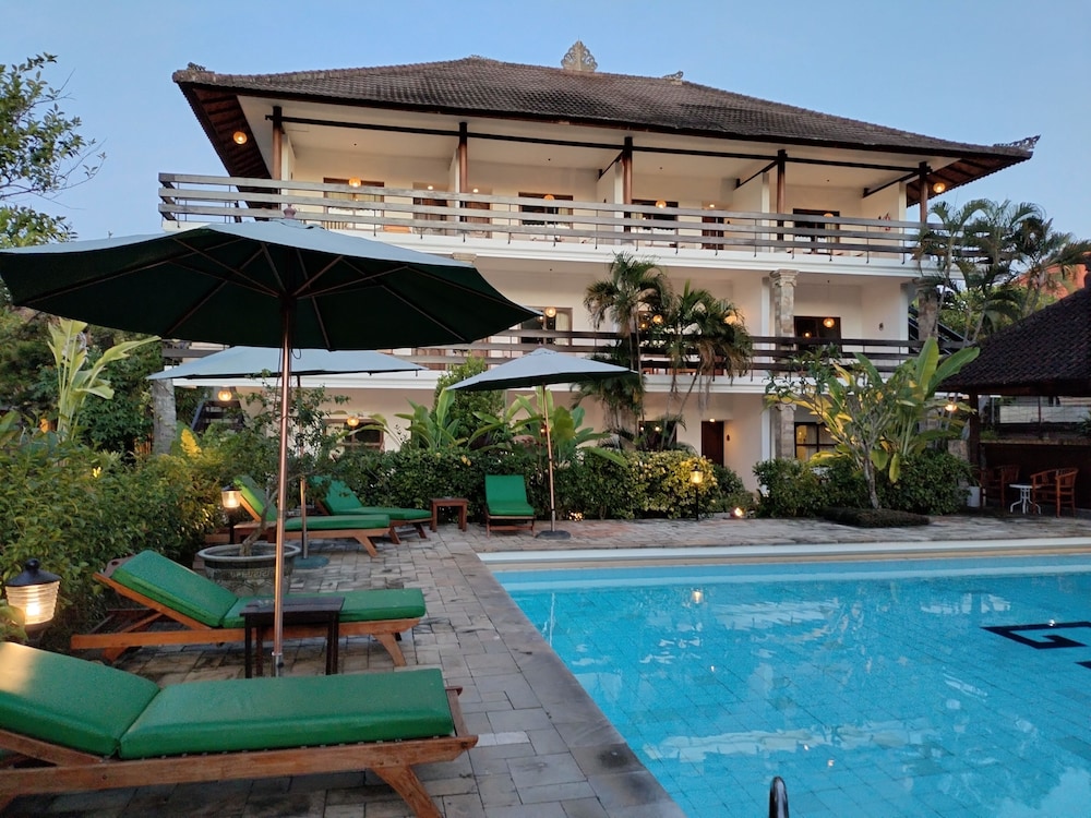 Hotel Kumala Bali (Grand Kumala) 4/62