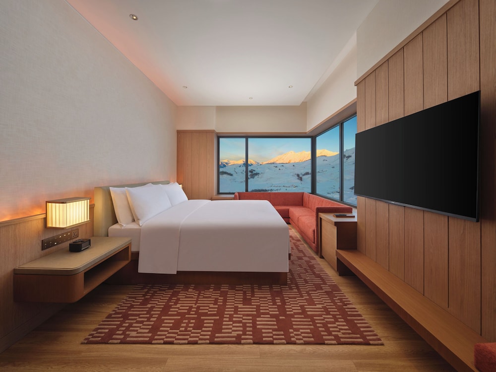 Hilton Altay Hemu 12/43