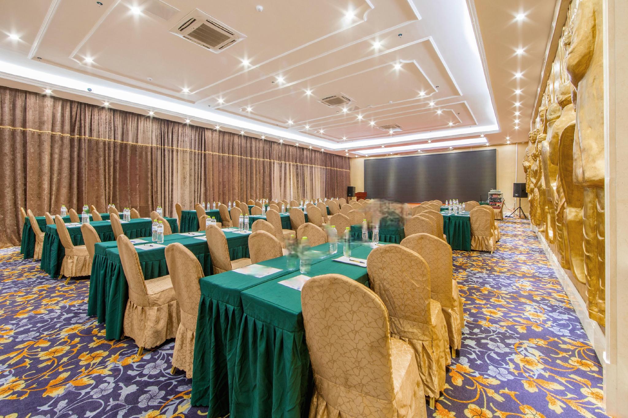 Vienna Hotel (Guilin Railway Station Liangjiang Sihu) 39/45