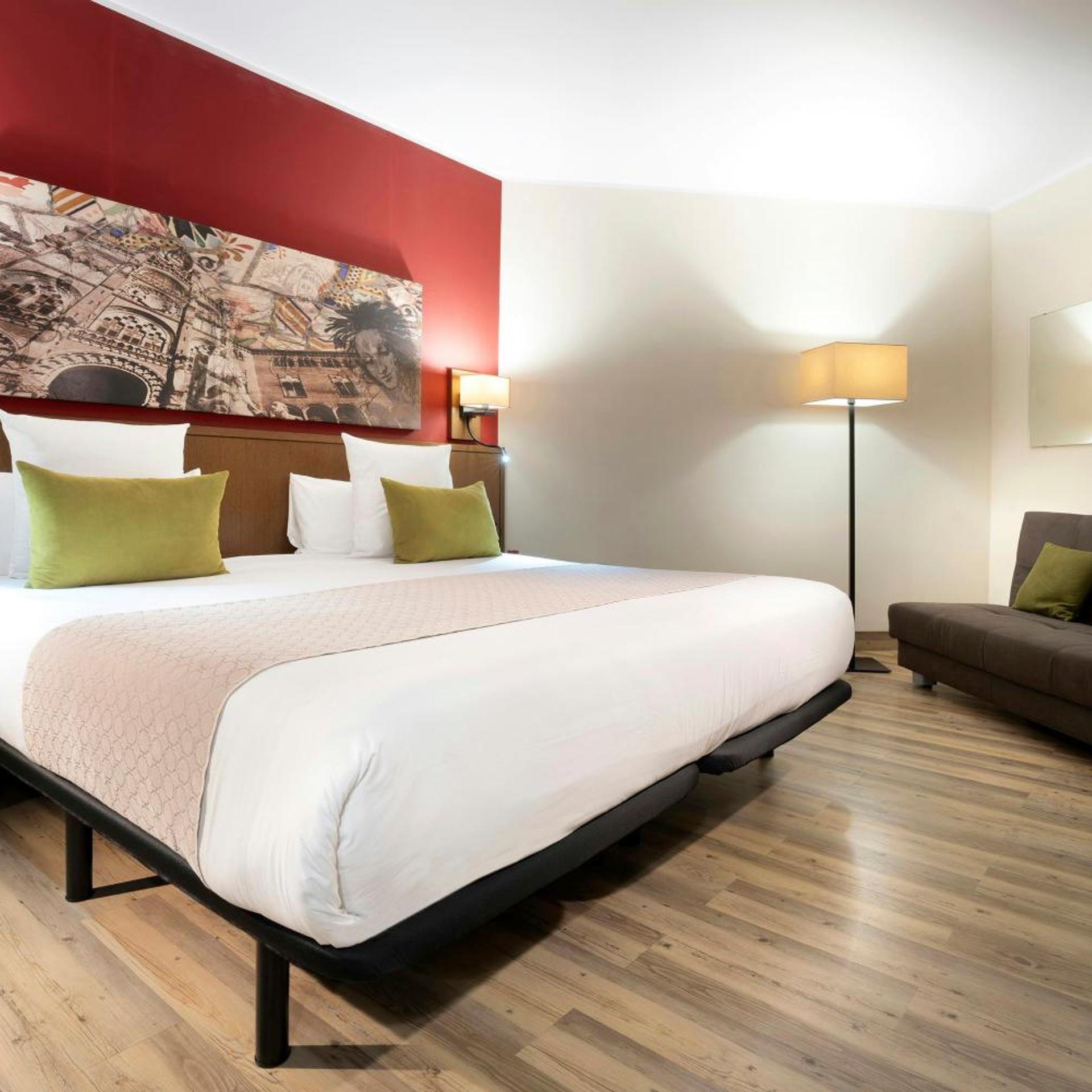 Park, Superior, Double or Twin Bed، Leonardo Hotel Barcelona Gran Via 3/9