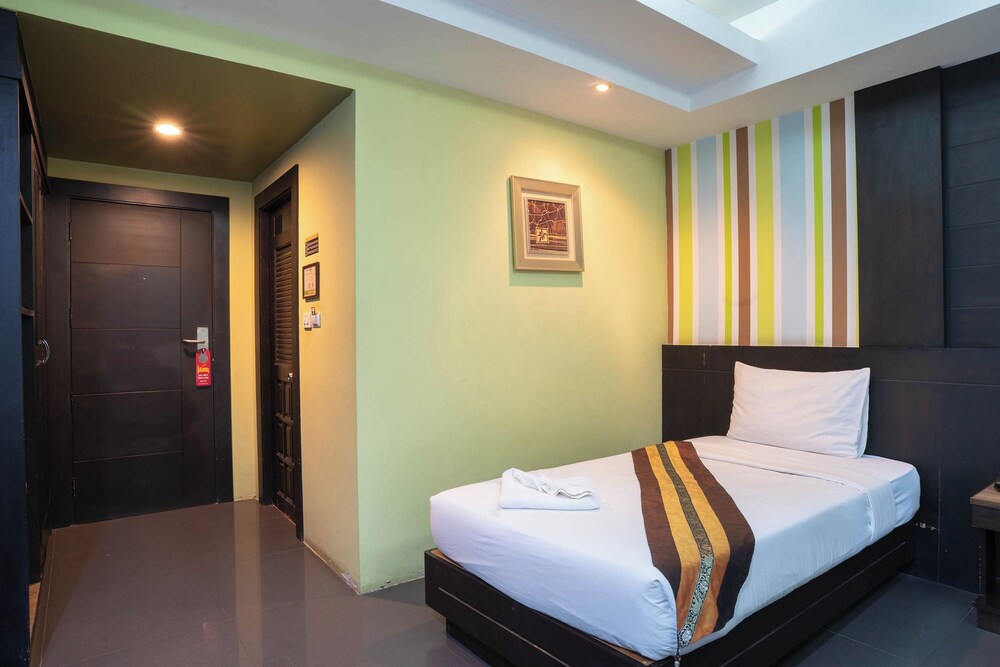 STANDARD, TWIN BEDS