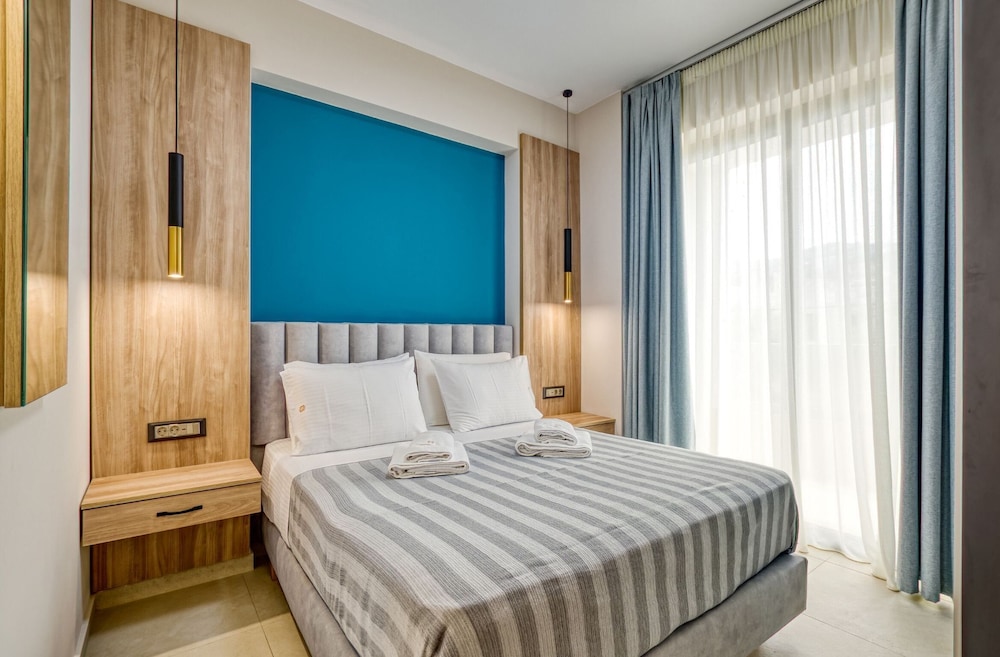 Sapphire Horizon Suites 37/94