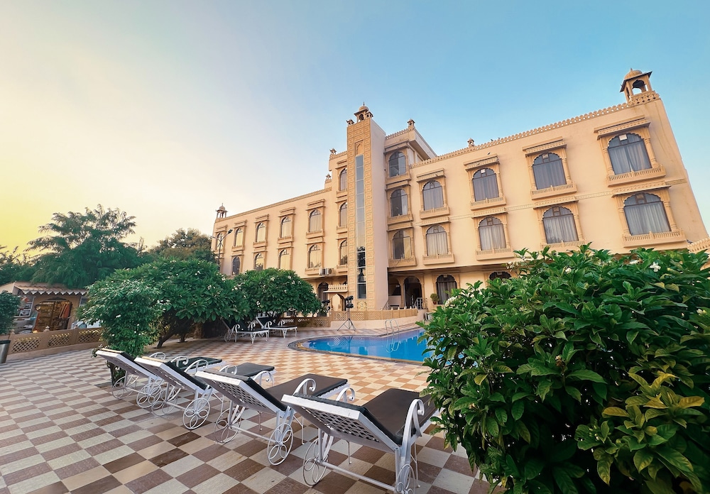 Ranthambhore National Resort 10/73