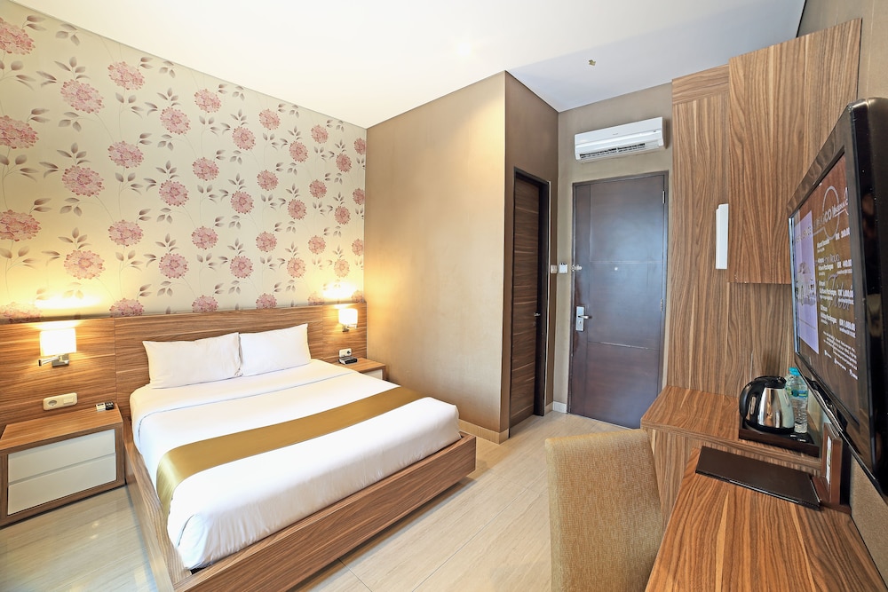 Rasuna Icon Hotel 11/61