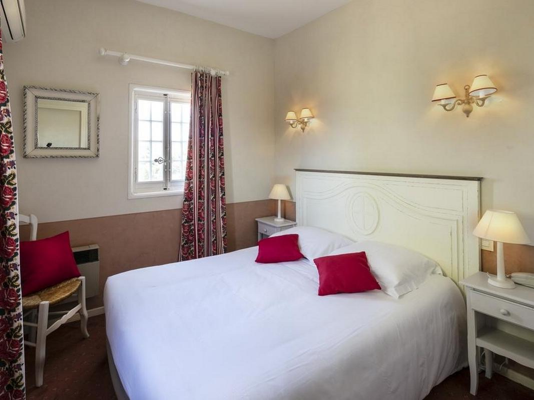 HOTEL L'HERMITAGE 3/20