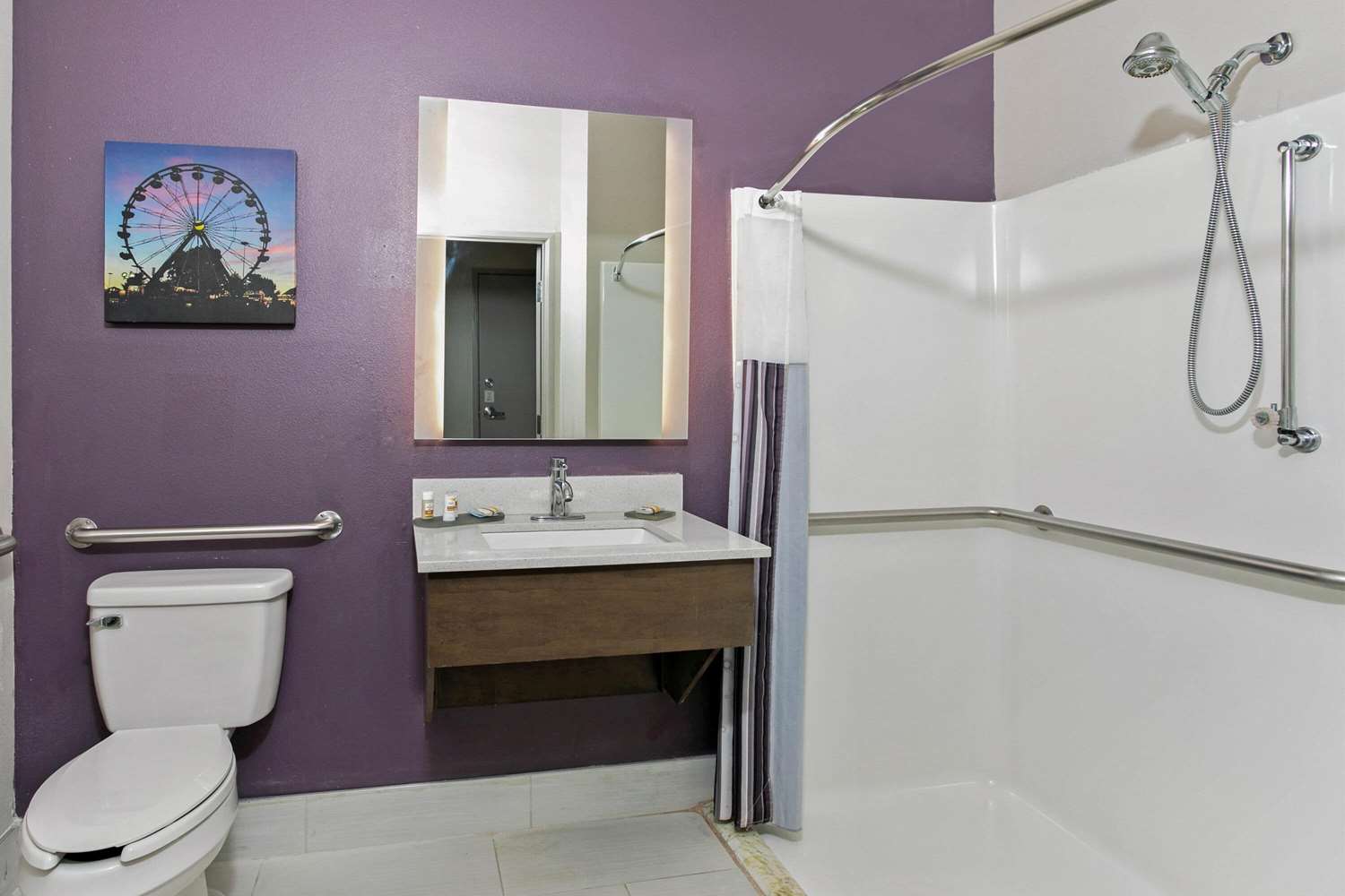 La Quinta Inn & Suites by Wyndham Hopkinsville 36/41