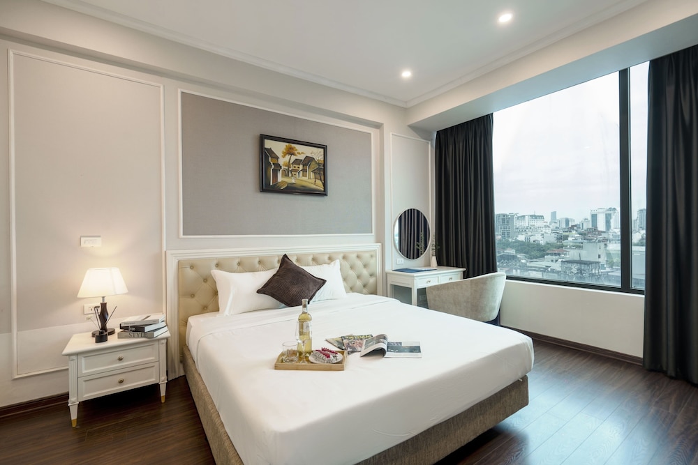 PREMIER, APARTMENT
