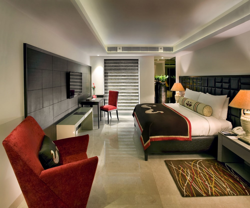 The Lalit New Delhi 31/63