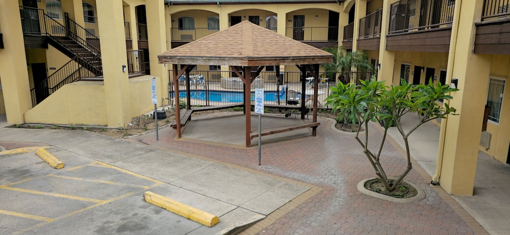 Texas Inn and Suites - Rio Grande Valley 49/62