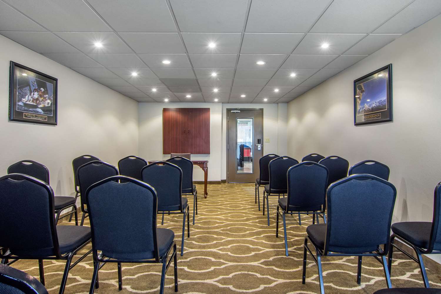 Best Western Plus Atlanta Sandy Springs Perimeter Hotel 21/28
