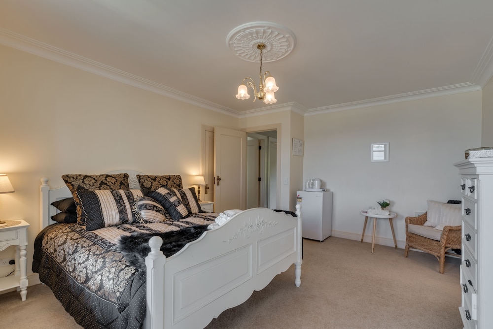 PANORAMIC, SUITE, QUEEN BED