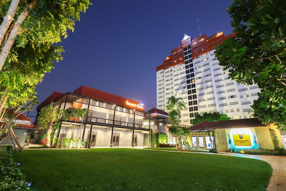 Hua Hin Grand Hotel And Plaza 7/60