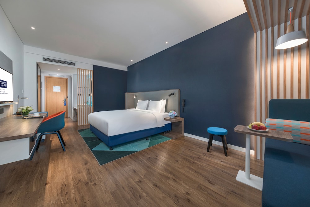 Holiday Inn Express Qingdao Chengyang Central 13/59