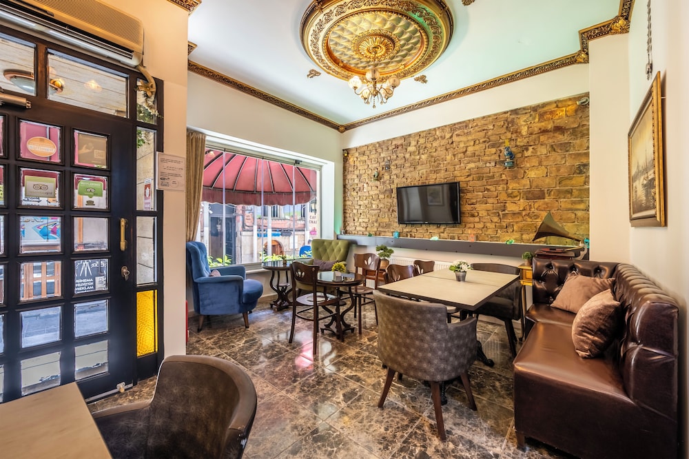 Taksim Trust Hotel (ex Ilya Pera Hotel) 44/63