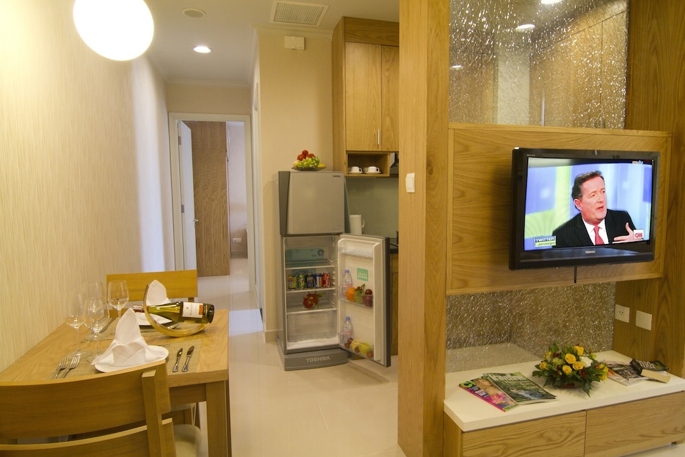 Mayfair Suites - Wmc Tower 57/70