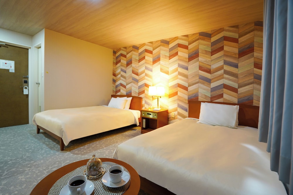 Renovated, Twin Beds