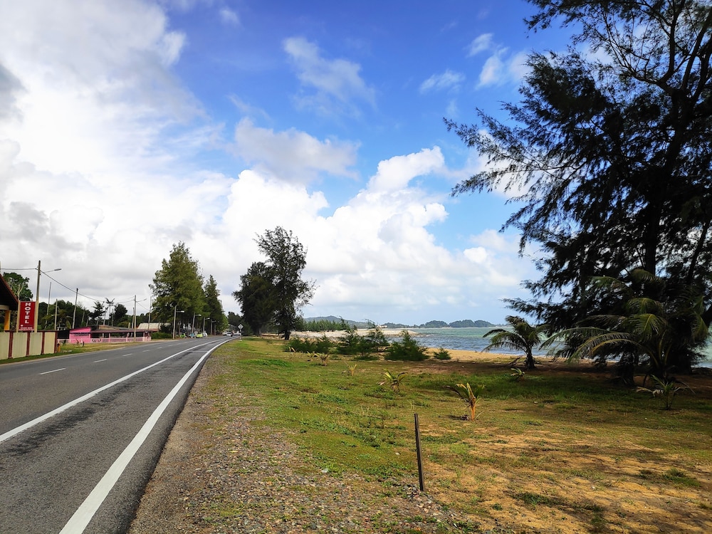Semarak Beach Inn 21/45