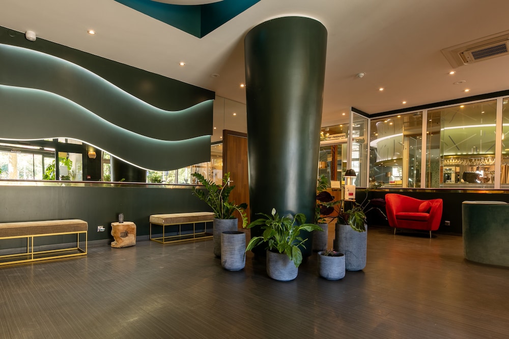 Mercure Paris Nanterre 2/48