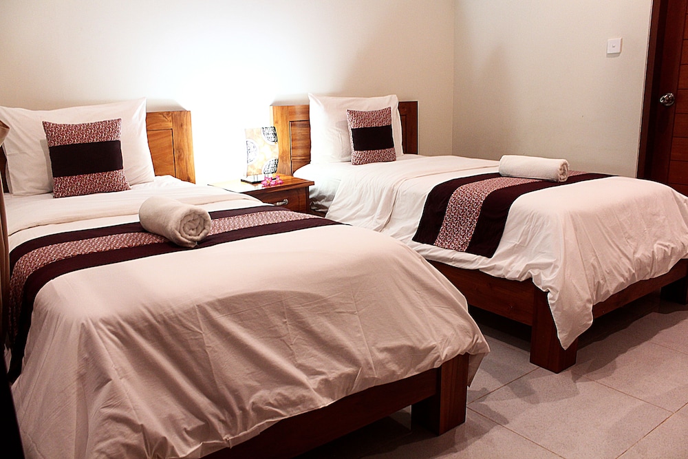 SUPERIOR, TWIN BEDS