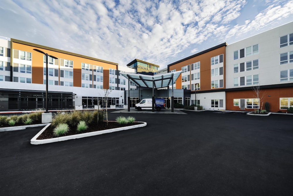 Hyatt Place Sacramento International Airport 43/47