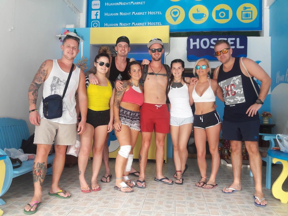 Hua Hin Night Market Hostel 62/64