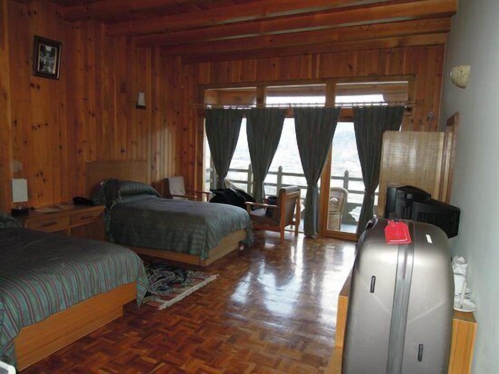 Khangkhu Resort 7/18