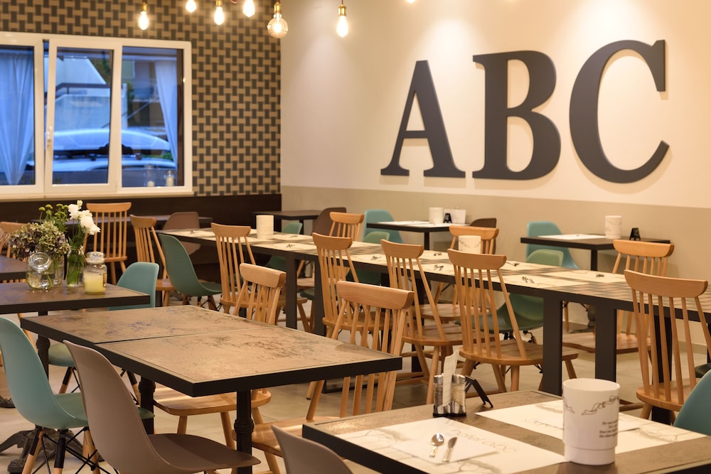 Hotel Abc 68/78