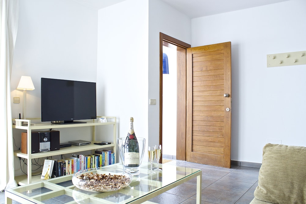 Villas Puerto Rubicon 40/71
