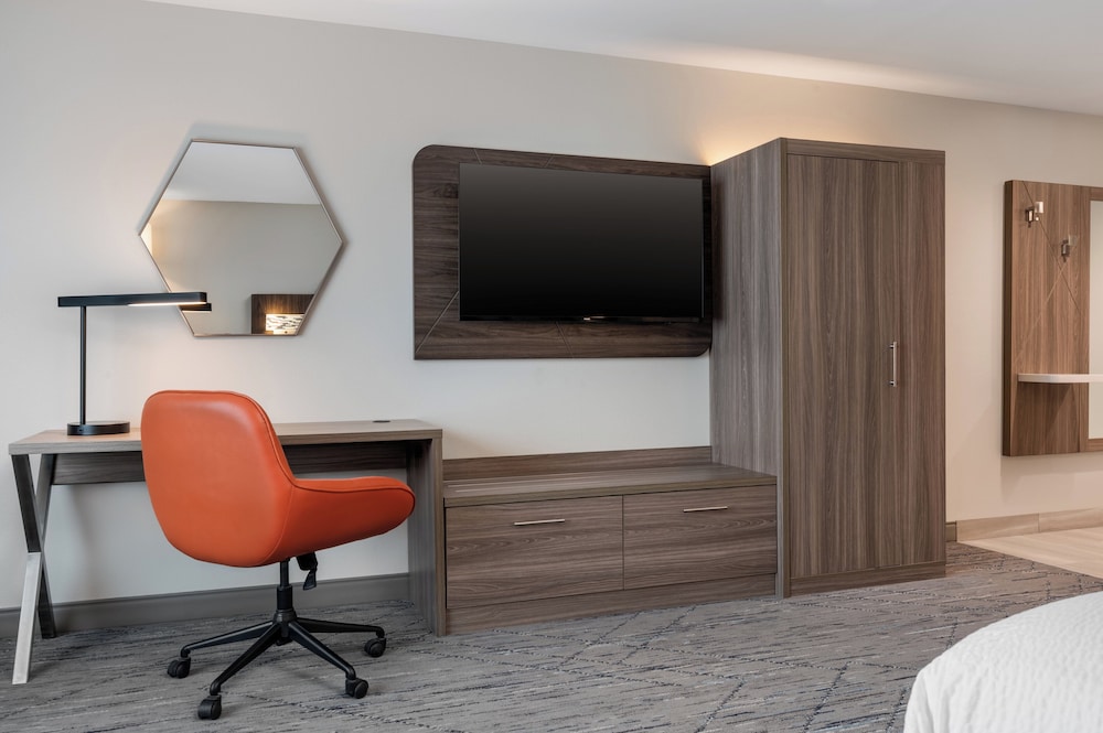 Holiday Inn Express & Suites Westfield Indianapolis by IHG, Westfield 41/50
