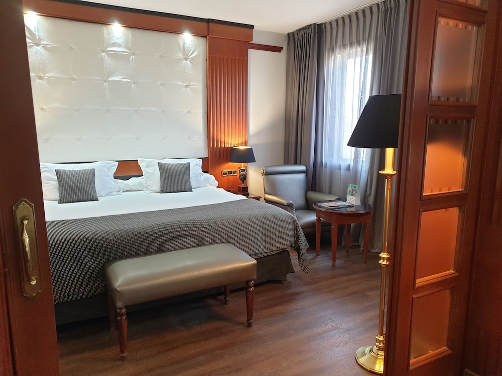 Best Western Premier CMC Girona 6/52