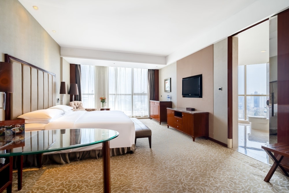 CROWNE PLAZA ZHENJIANG 20/76