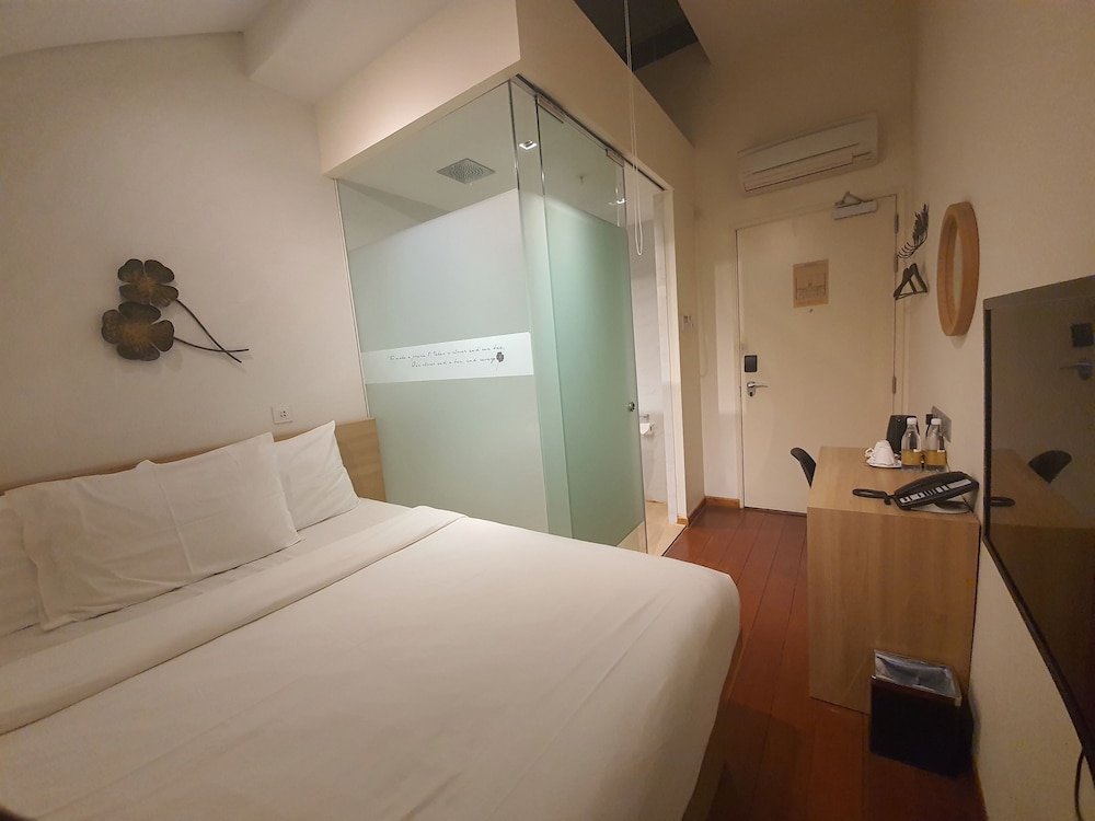 Hotel Clover 769 North Bridge Road Singapore 44/69