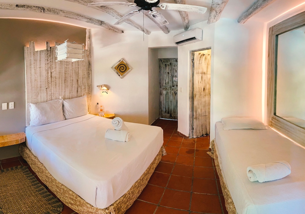 HolboxDream Beachfront 12/50