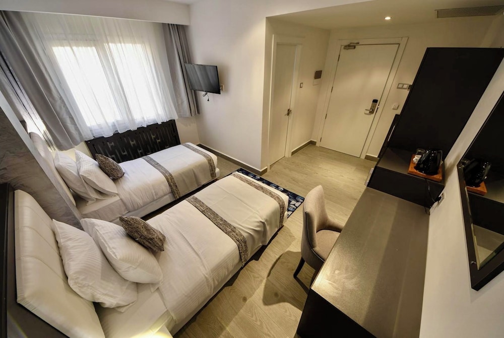 Hotel CH Chaker 5/23