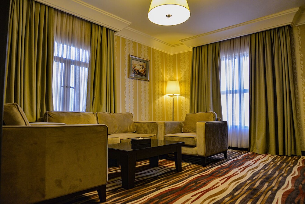 فندق كراون تاون(Crown Town Hotel) 34/46