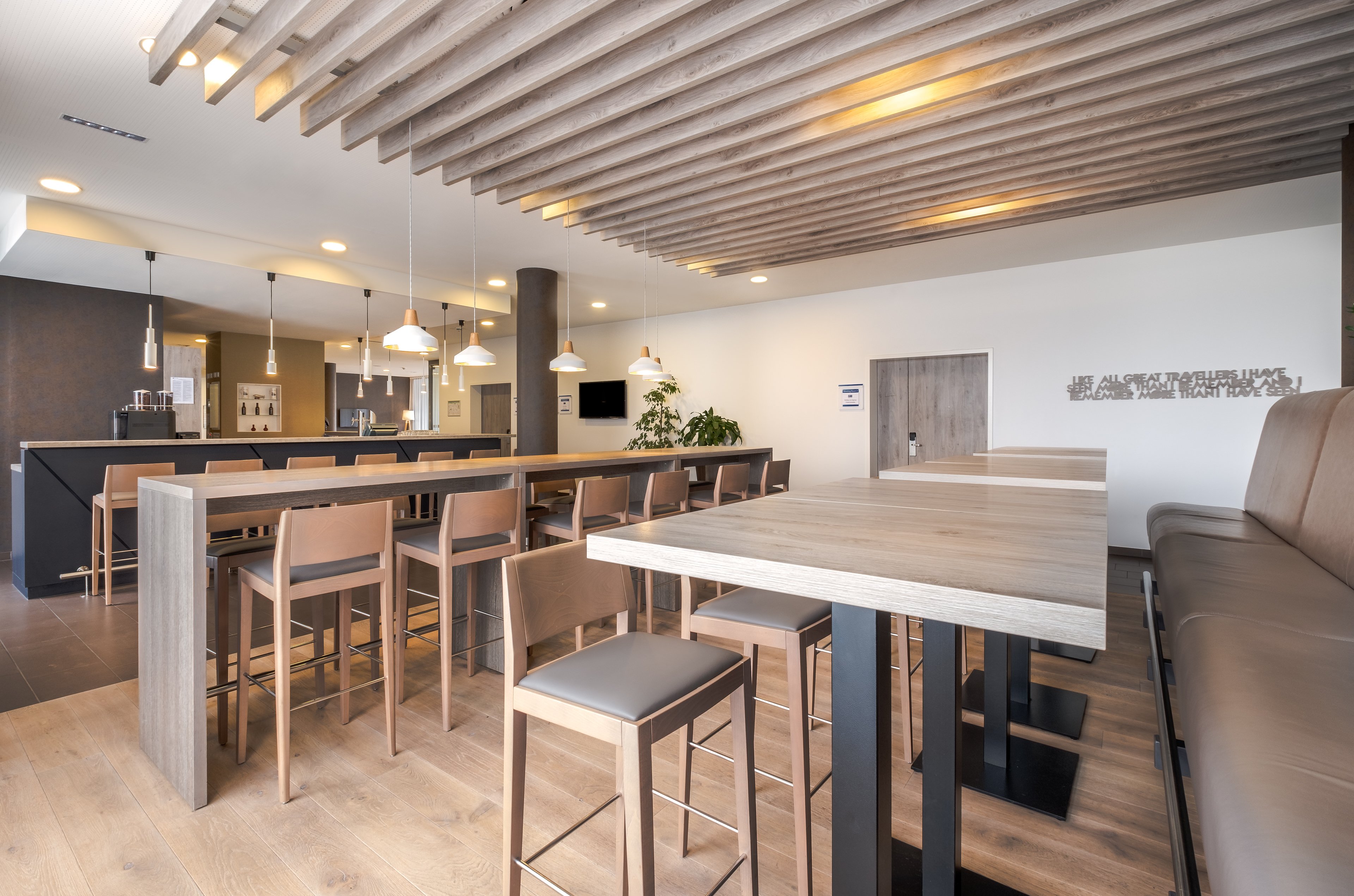 Holiday Inn Express Friedrichshafen 57/76