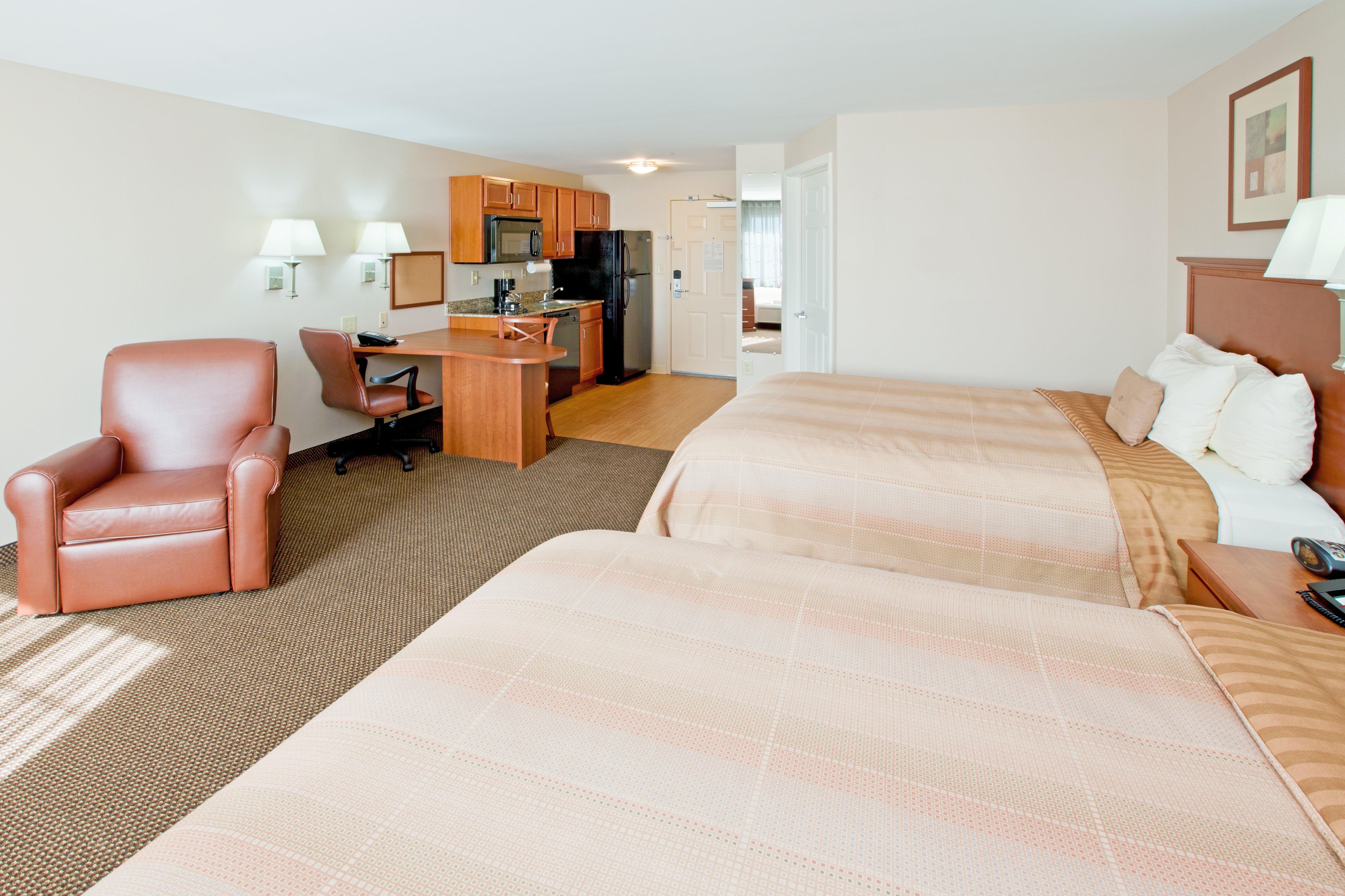 Candlewood Suites Lafayette 2/16