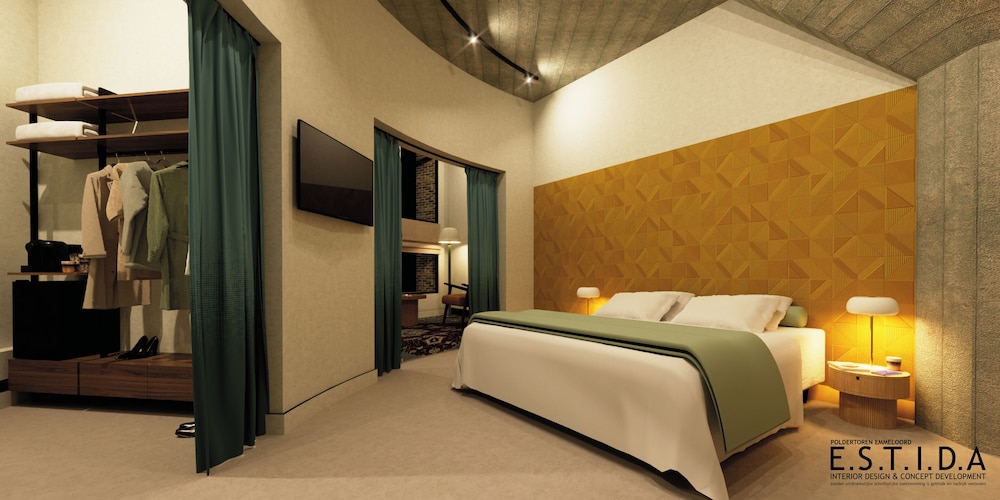 Tower, Suite, King Bed