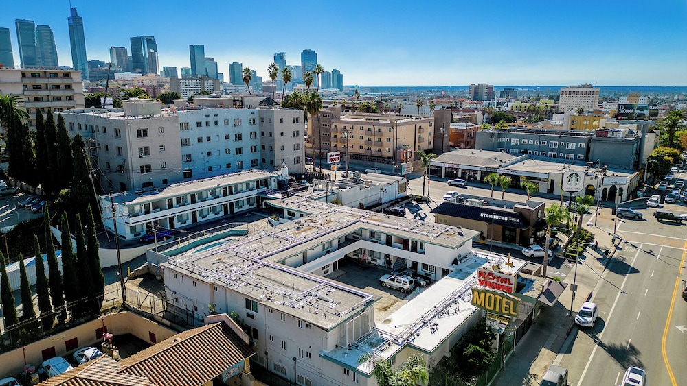 Pod Inn Los Angeles 3/50