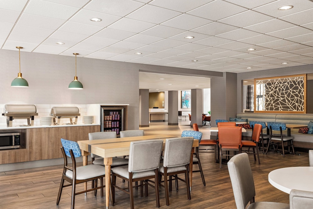 restaurant cafeteria