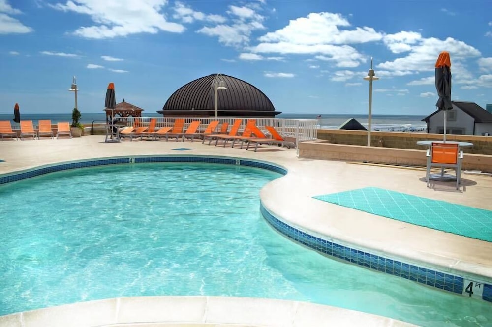 Boardwalk Resorts at Atlantic Palace 32/34